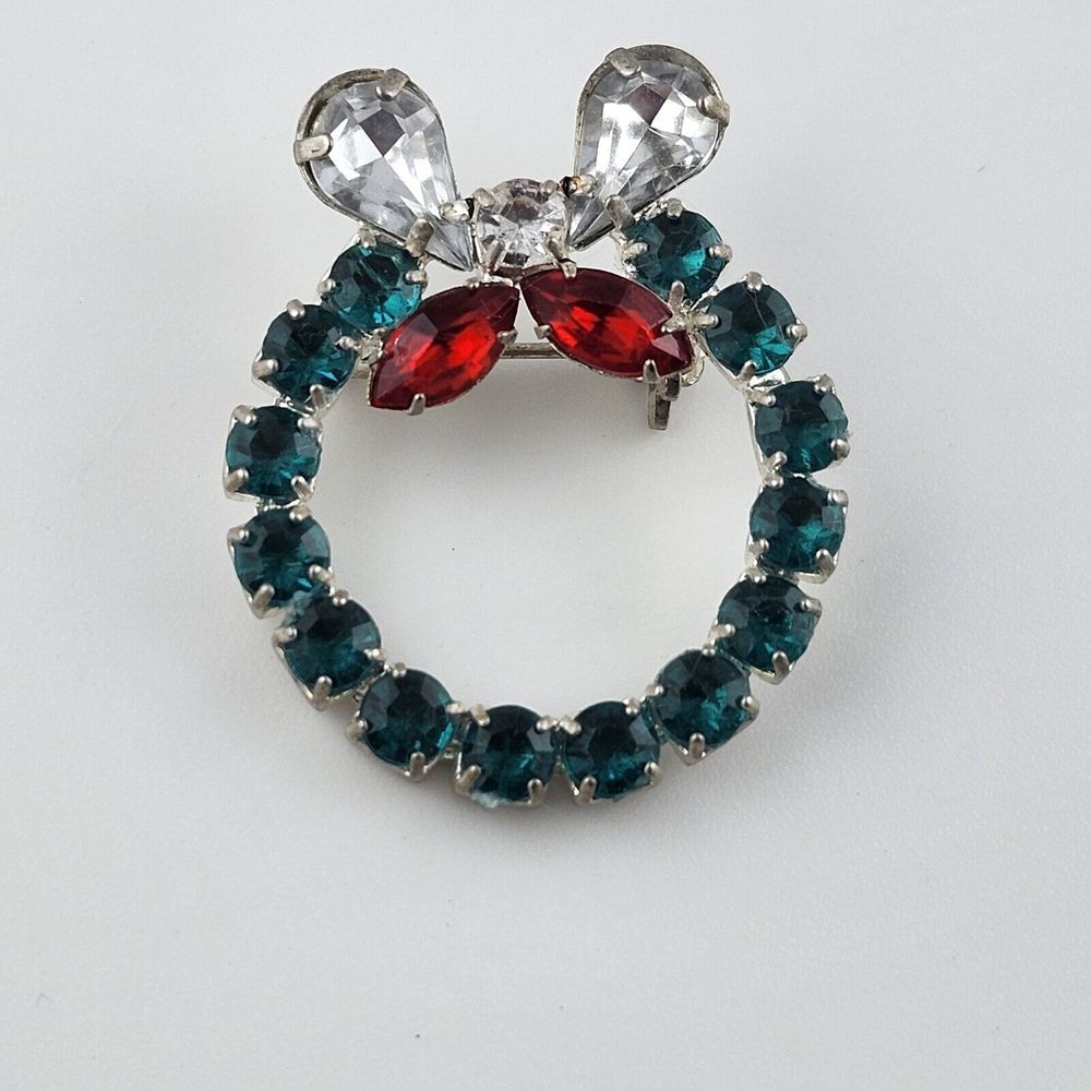 Vintage Green And Red Rhinestone Christmas Wreath Brooch